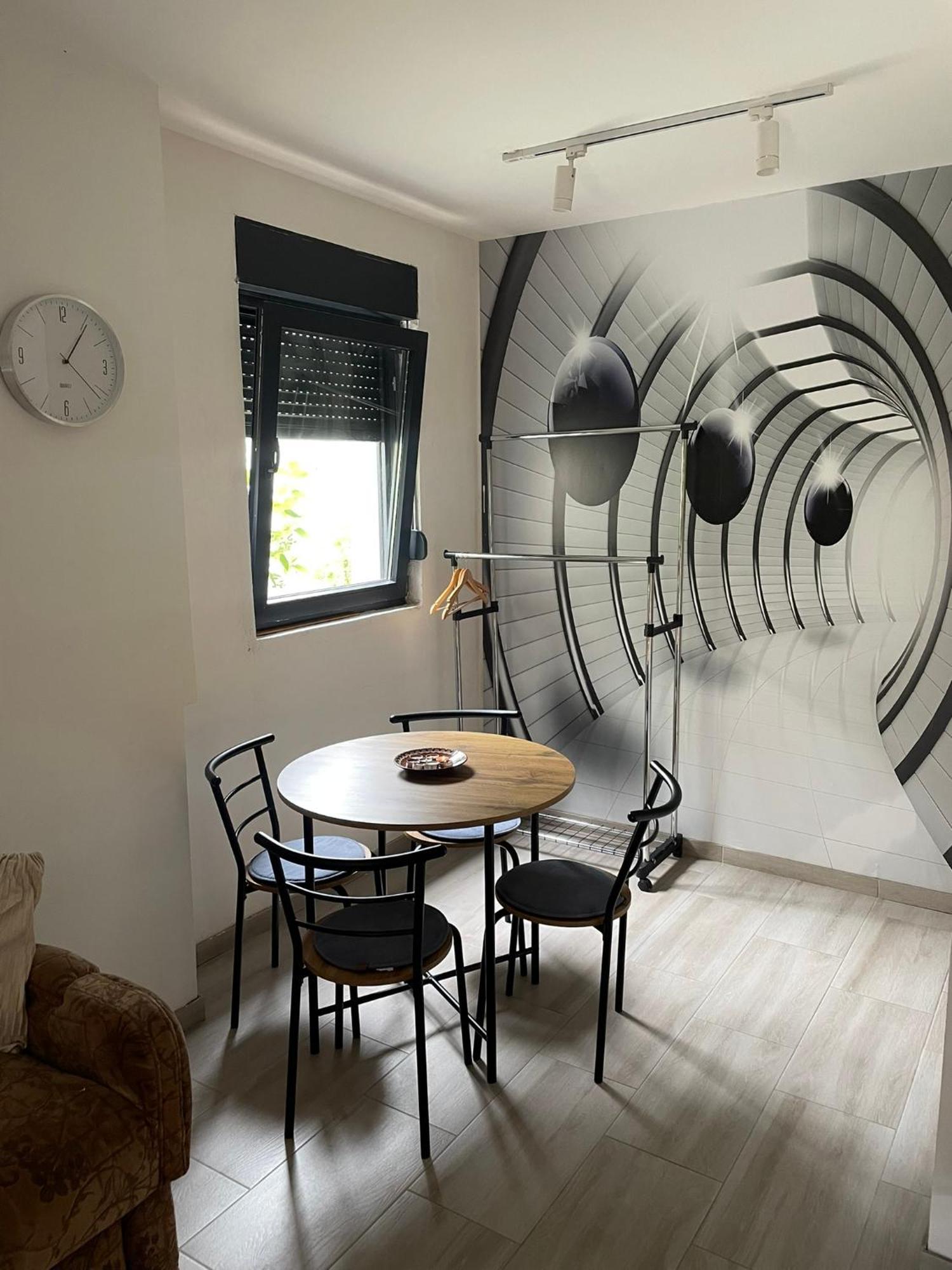 Visoko New Concept - 7 Minutes From The Pyramids - City Center ภายนอก รูปภาพ